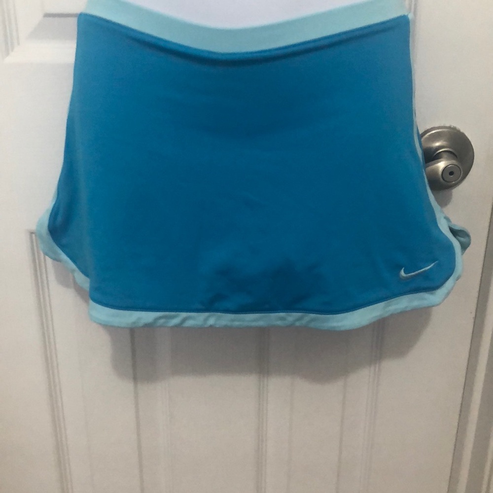 Nike skort small blue